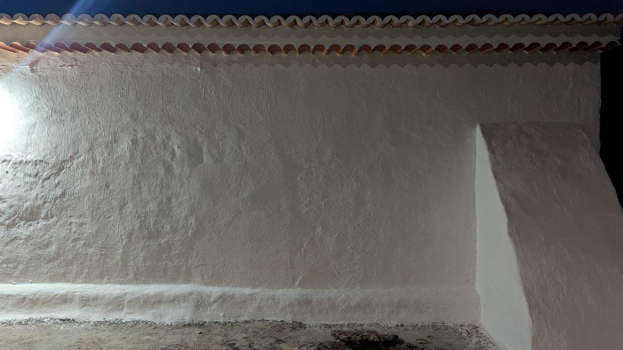 Contraforte a sul.